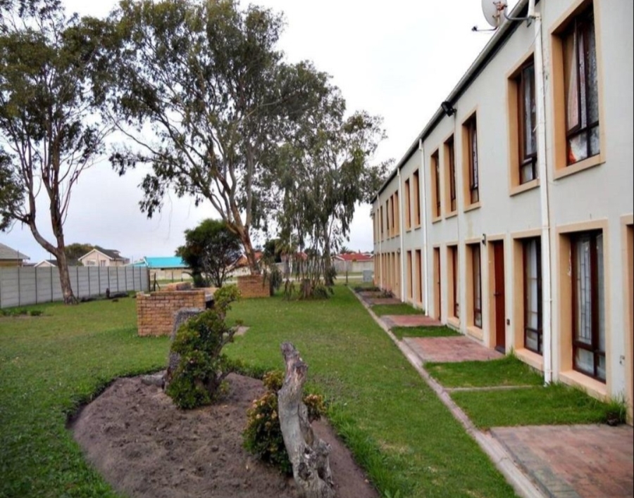 1 Bedroom Property for Sale in Heiderand Western Cape